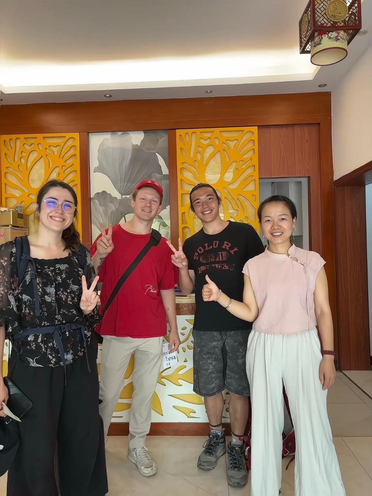 Yijingju Humanistic Inn Zhangjiajie Eksteriør bilde